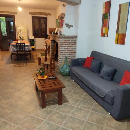 Casa Di Stefano Villa Villamassargia Eksteriør billede